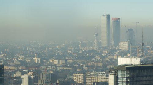 milano smog crisi climatica città europee Marco_Bonfanti istockphoto