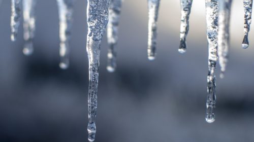 fusione ghiaccio, scioglimento ghiacciaio, freddo, temperature polari - foto di M. Maggs da Pixabay