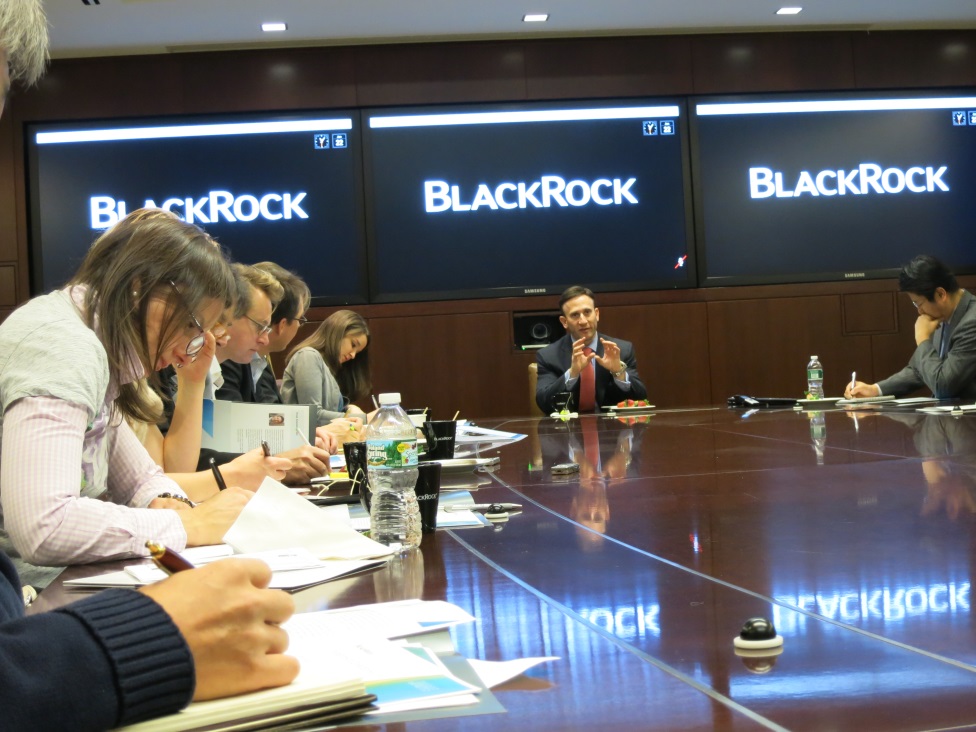 BlackRock è il principale gestore patrimoniale del mondo con oltre 7 trilioni di dollari di asset in portafoglio alla fine dello scorso anno. Foto: U.S. State Department, dominio pubblico