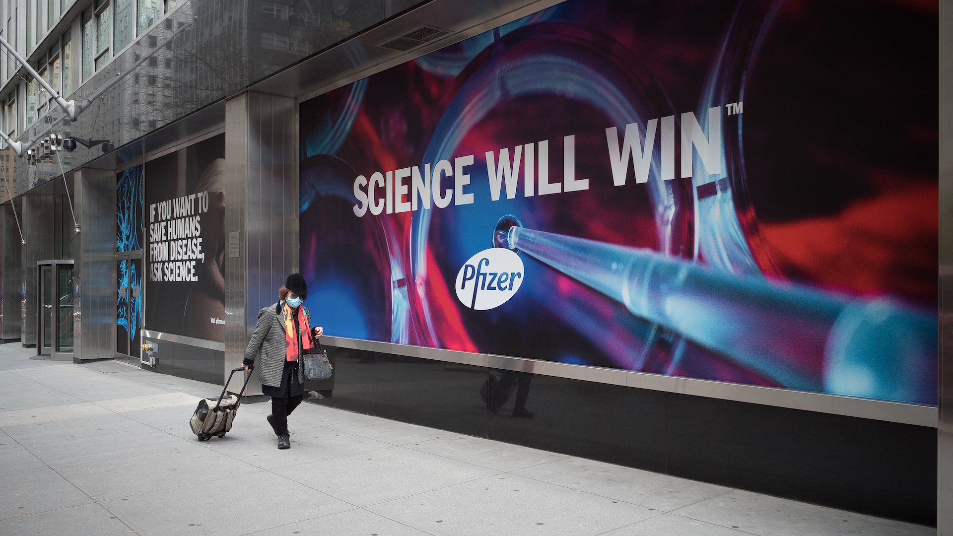 Pfizer, una pubblicità a New York
