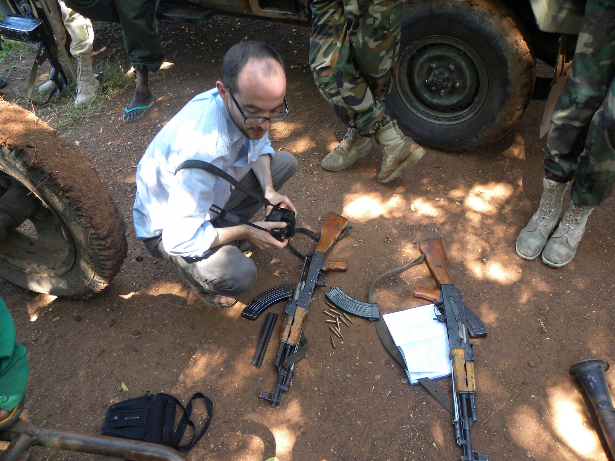 investigatore di Conflict Armament Research sul campo, Rubkhona, Sud Sudan