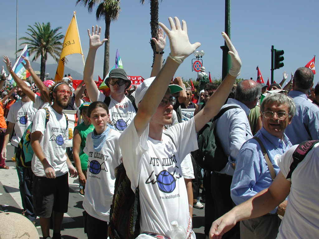 Il movimento no-global a Genova per il G8 del 2001 