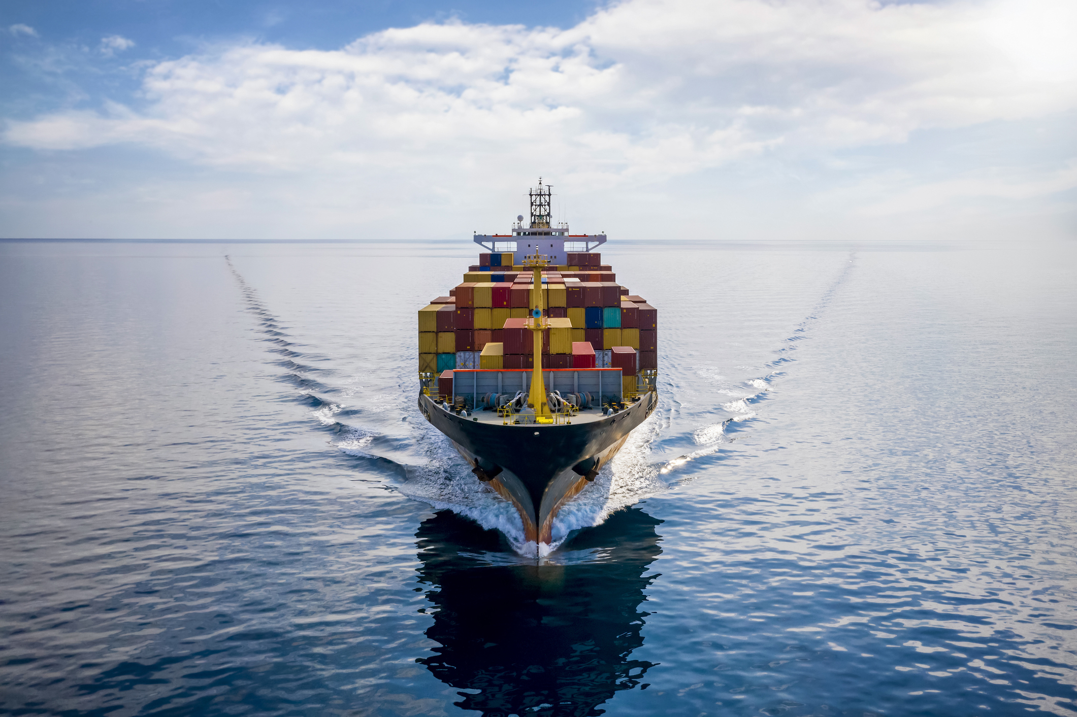 navi e cambiamenti climatici: nave portacontainer, trasporto marittimo e inquinamento, CO2 e supply chain