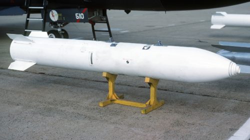 L'involucro di una bomba nucleare B-83 armi nucleari