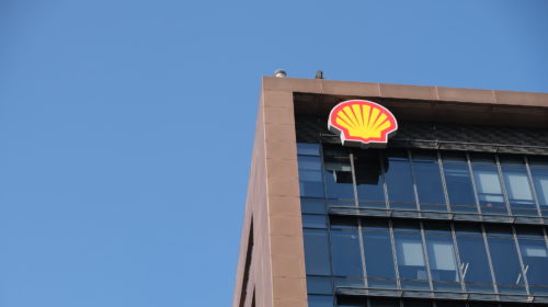 Il piano per la transizione di Shell giudicato non in linea con la normativa britannica
