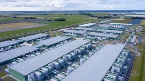 Data center Acqua Energia Meta Amazon Intelligenza artificiale
