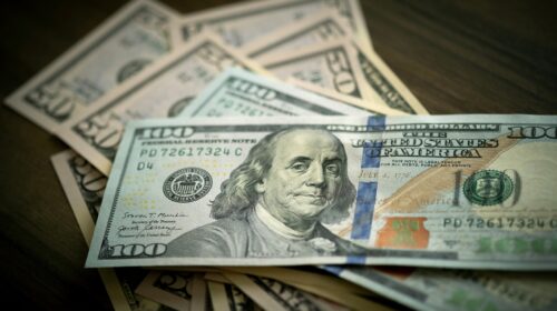 crisi del dollaro ardasavasciogullari iStockPhoto
