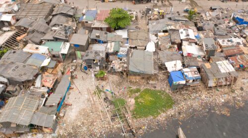 Una veduta aerea di un sobborgo di Manila, nelle Filippine © Una veduta aerea di un sobborgo di Manila, nelle Filippine © TatianaNurieva/iStockPhoto
