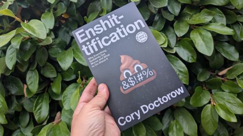 Enshittification Piattaforme Monopoli Algoritmo Facebook Google Amazon