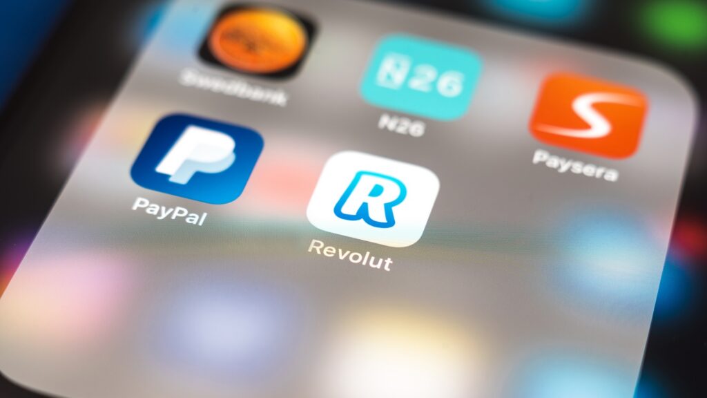 Revolut Fintech Banca online Antitrust Storonsky