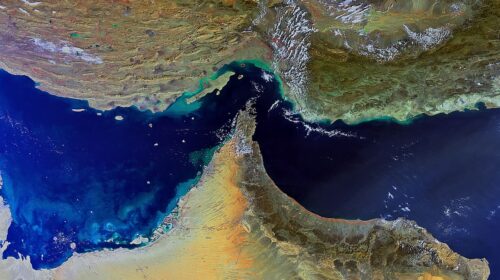 stretto di hormuz iran trump petrolio