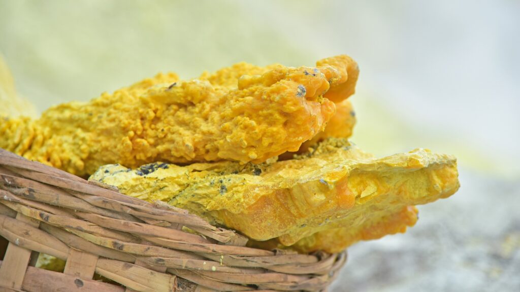 zolfo guerra prezzo Kreangagirl iStockPhoto