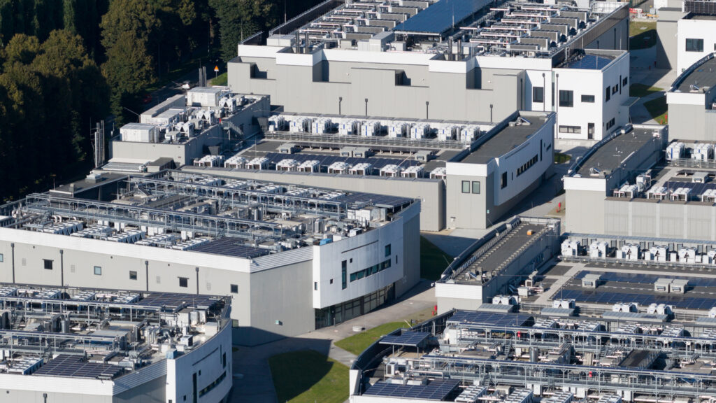 Area industriale o cantiere in Lombardia, dove sorgono i nuovi data center oggetto della legge regionale