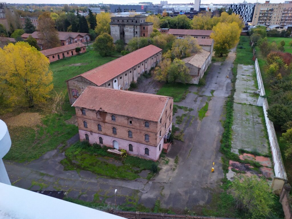 L'ex caserma Sani di Bologna