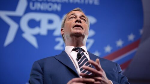 Nigel Farage mentre interviene alla Conservative Political Action Conference (CPAC) 2017 a National Harbor, nel Maryland