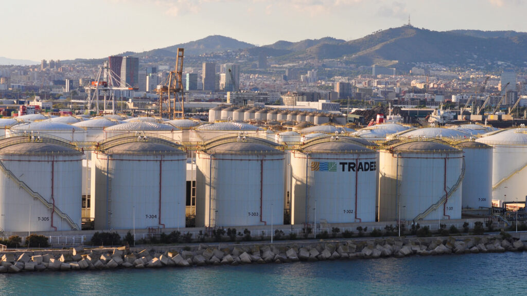 investimenti nell'espansione dei combustibili fossili