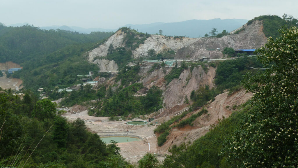 Giacimento cinese di terre rare ad adsorbimento ionico, al centro delle sanzioni Cina-Usa